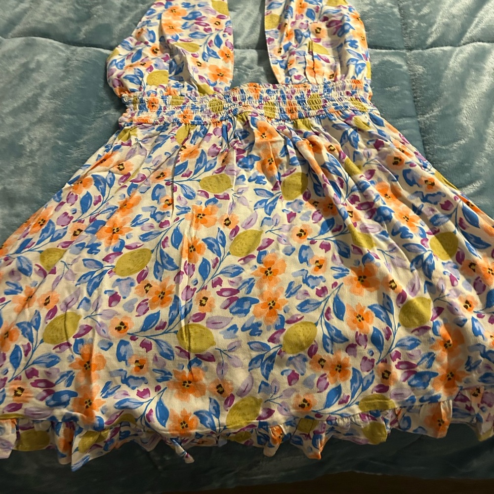 Bundle of 4 dresses - Picture 5 of 6
